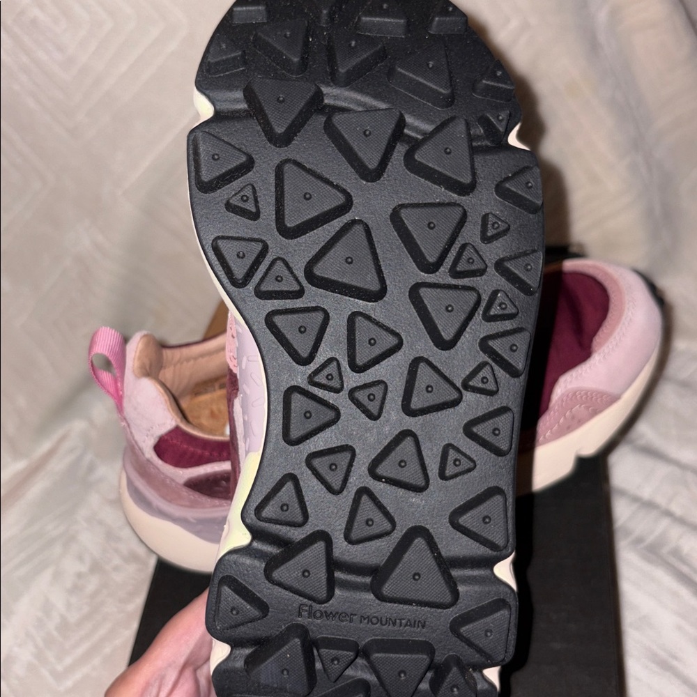 NWT Flower Mountain Yamano 3 Sneaker in Light Rose - Picture 14 of 15